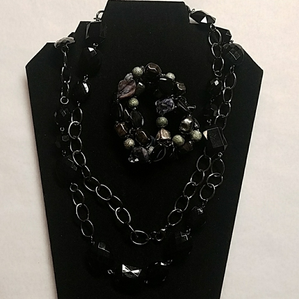 Necklace and bracelet